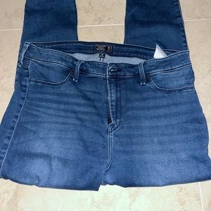 Abercrombie & Fitch - Happer Low Rise Jean Jeggings